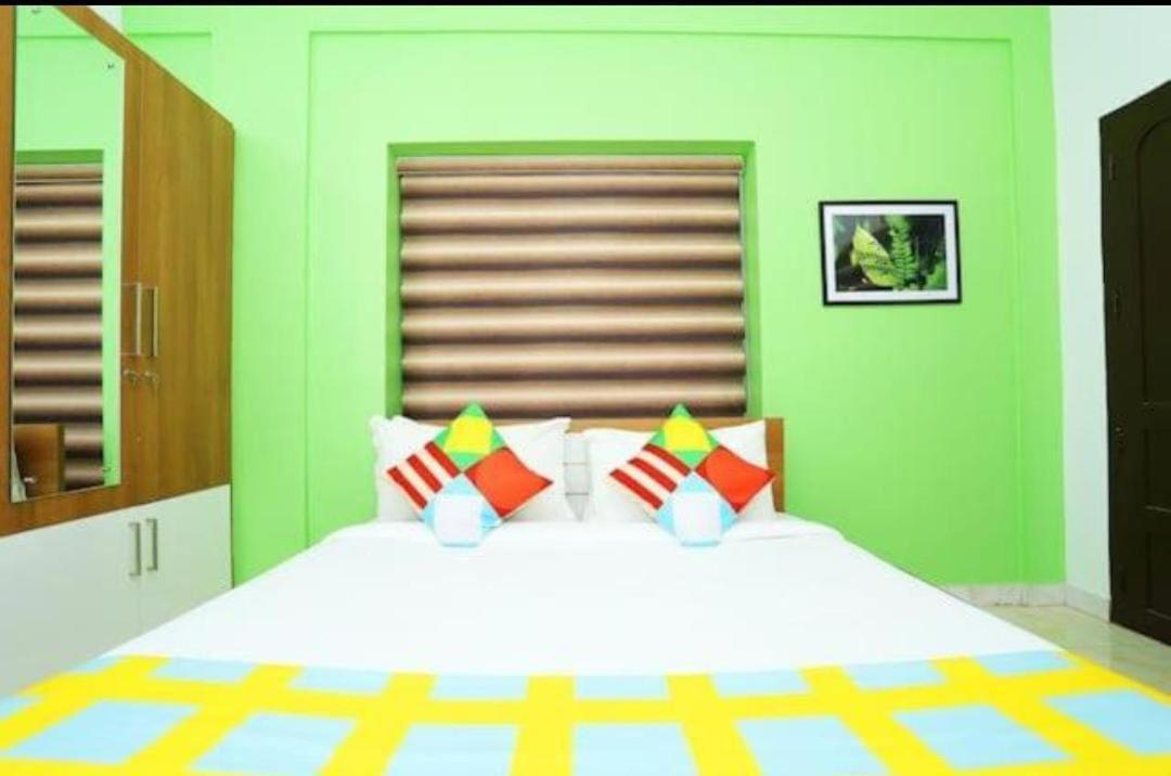 The Solo Apartments Kadavanthra Kochi Exterior foto