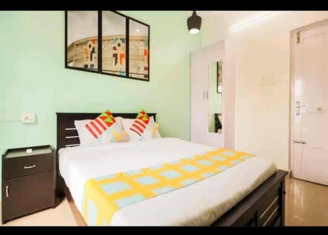 The Solo Apartments Kadavanthra Kochi Exterior foto